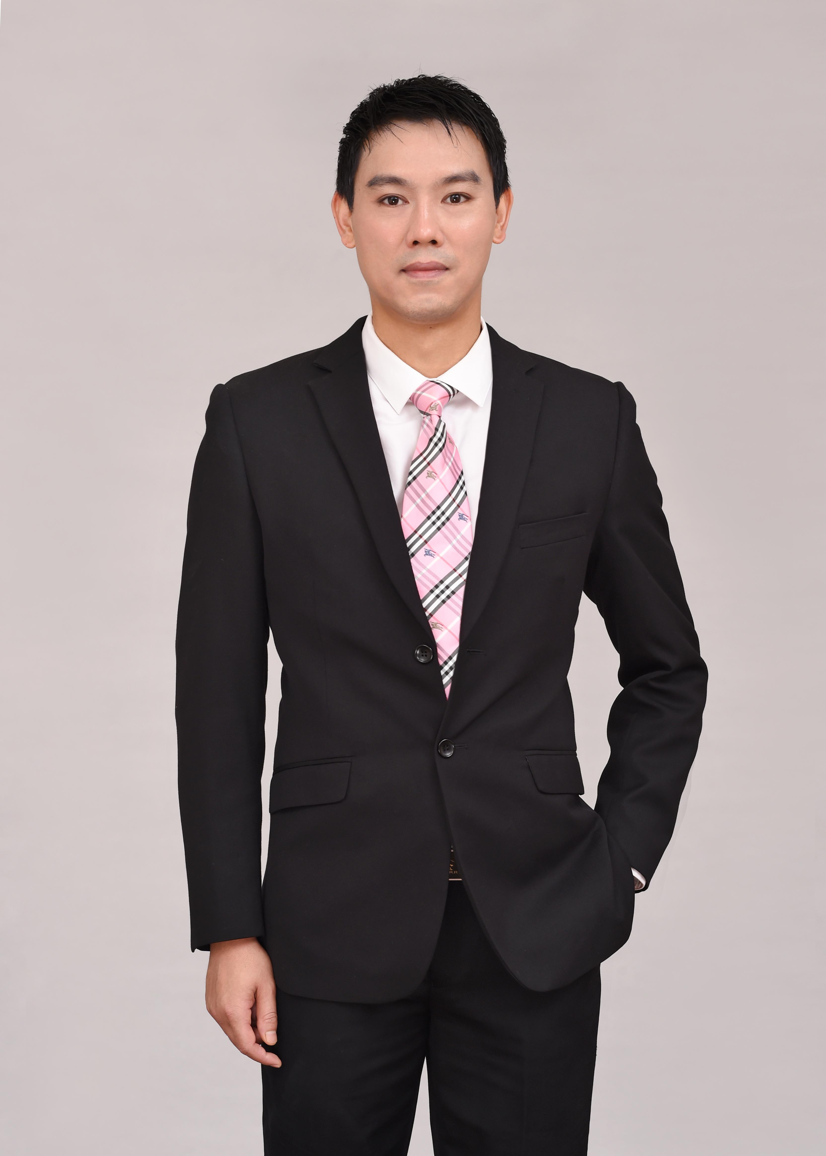 凌月青 项目运营总监